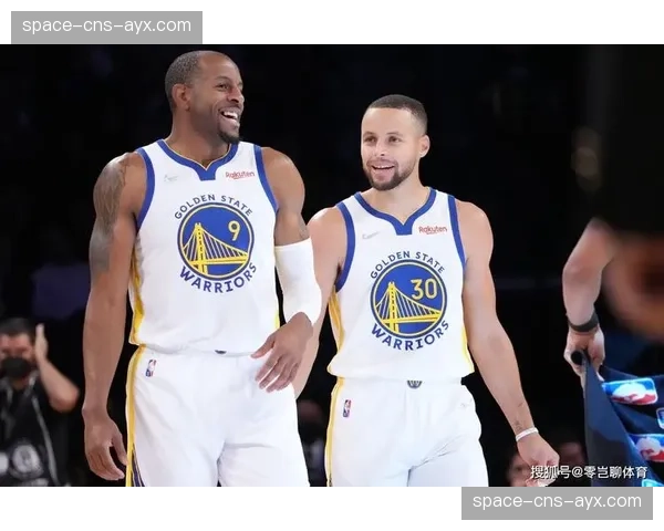 数据解读:自由人三连胜期间,关键时刻防守效率位列联盟第一 数据解读:自由人三连胜期间,关键时刻防守效率位列联盟第一